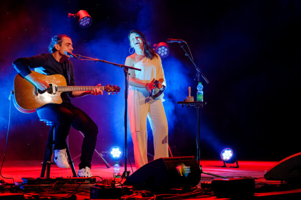 Die Schweizer Sängerin Caroline Chevin tritt am Freitag, 5. Juni 2026,
an der 22. Ausgabe des Stimmen Festival Ettiswil in der Büelacherhalle
in Ettiswil (LU), Schweiz, auf. Fotograf: Markus Frömml